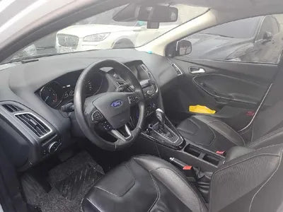 2015 Ford Focus VIN:
