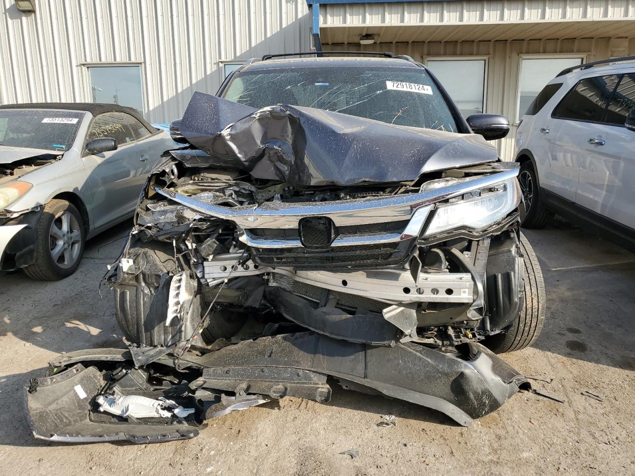 2022 HONDA PILOT TOURING VIN:5FNYF6H66NB010666
