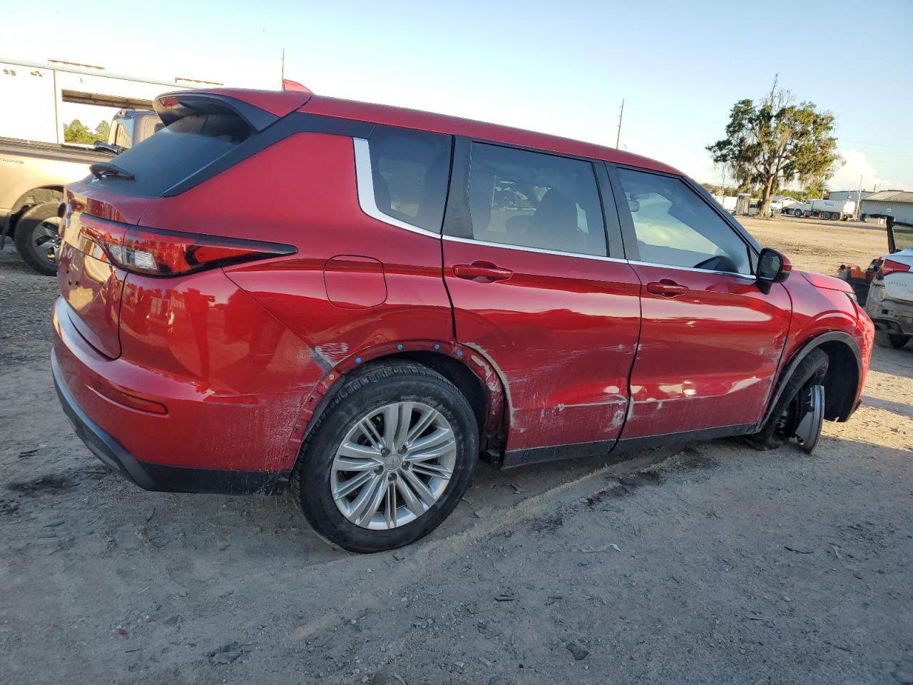 2023 MITSUBISHI OUTLANDER ES VIN:JA4J3TA86PZ014972