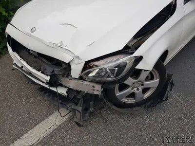 2016 Mercedes-Benz C 200 248KMWDDWF3HB0GF2 VIN:248KMWDDWF3HB0GF2