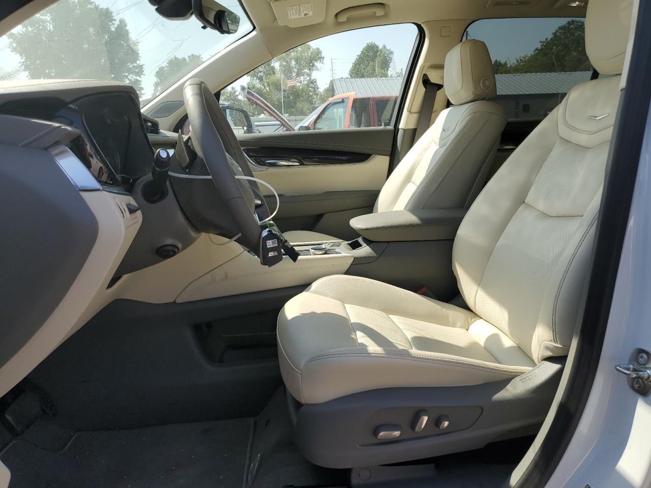 2024 CADILLAC XT6 PREMIUM LUXURY VIN:1GYKPDRS2RZ743682