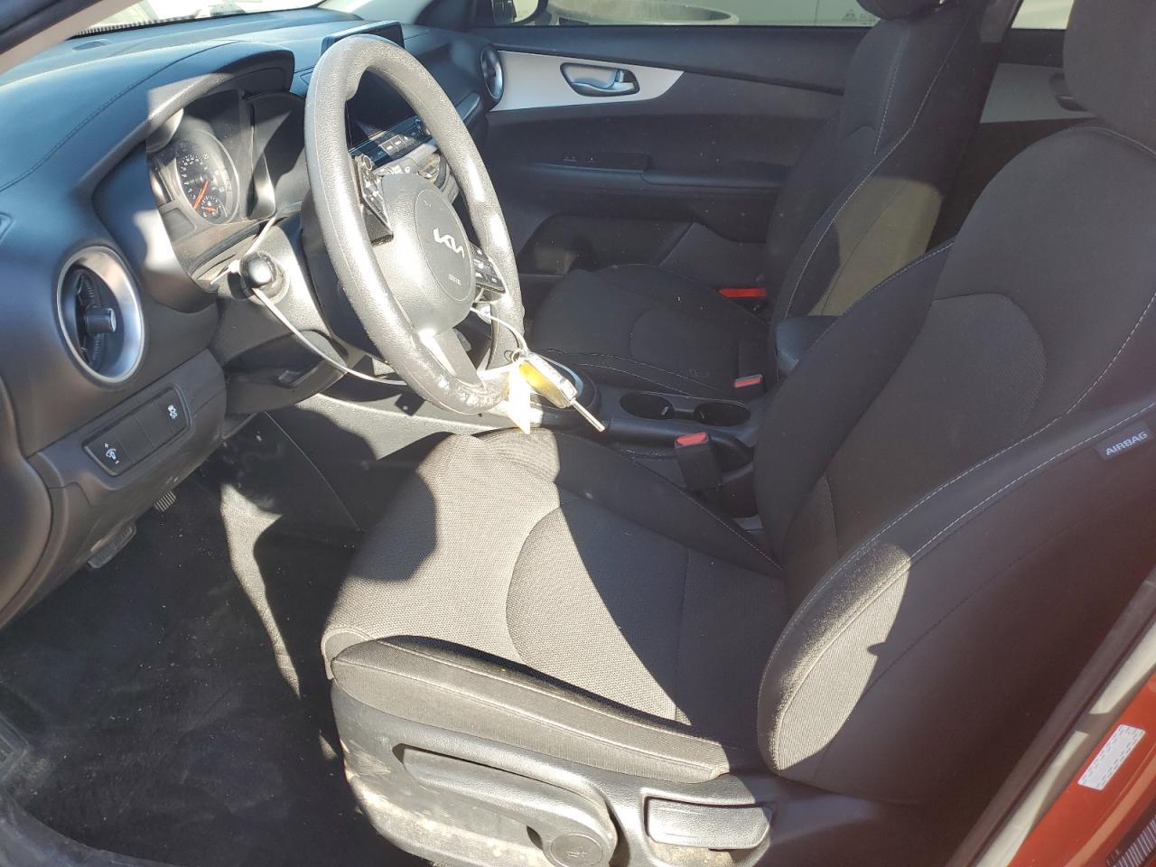 2022 KIA FORTE FE VIN:3KPF24AD6NE493985
