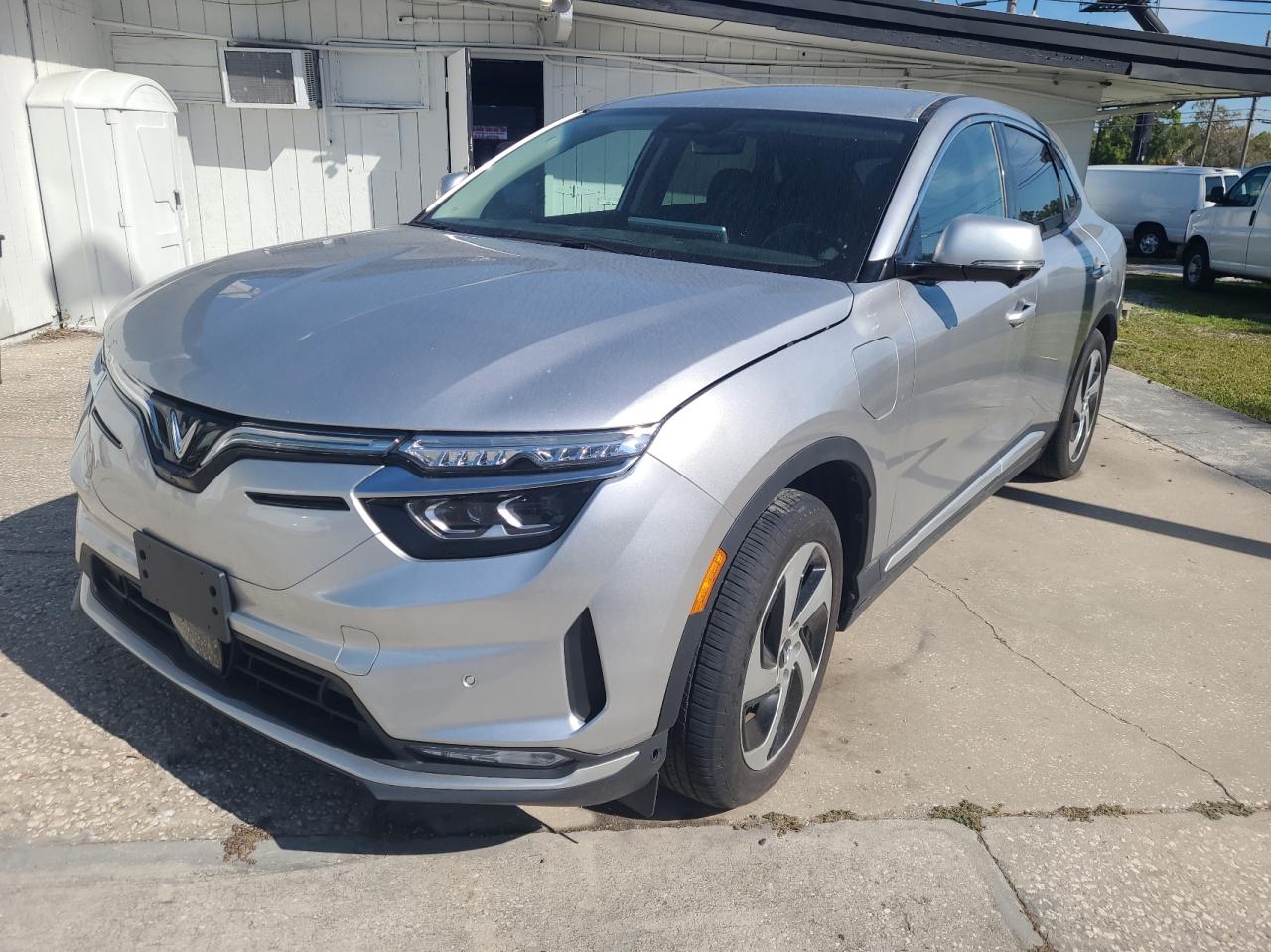 2023 VINFAST TRADING AND PRODUCTION LLC VF 8 ECO VIN:RLLV1AEB5PH002749