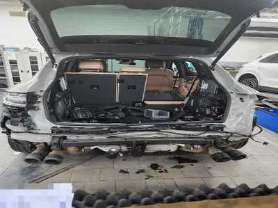 2022 Porsche Macan VIN: