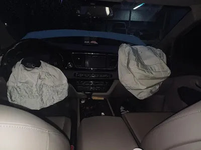 2017 Kia Carnival VIN: