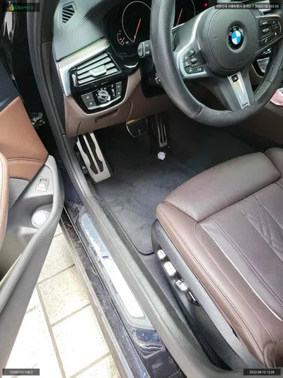 2019 BMW 530 WBAJD3101KWW43267 VIN:WBAJD3101KWW43267