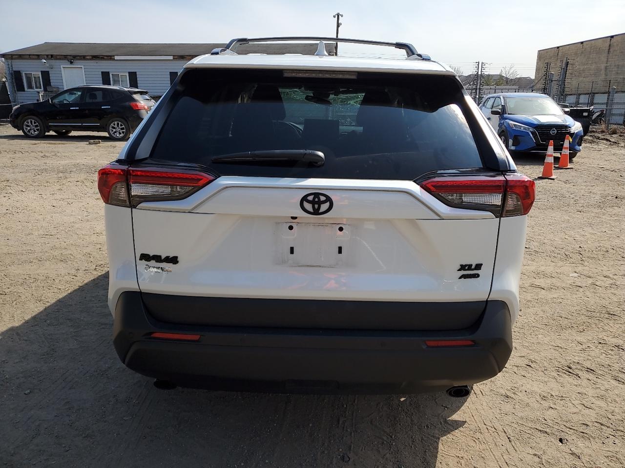 2024 TOYOTA RAV4 XLE PREMIUM VIN:2T3A1RFV6RW437339