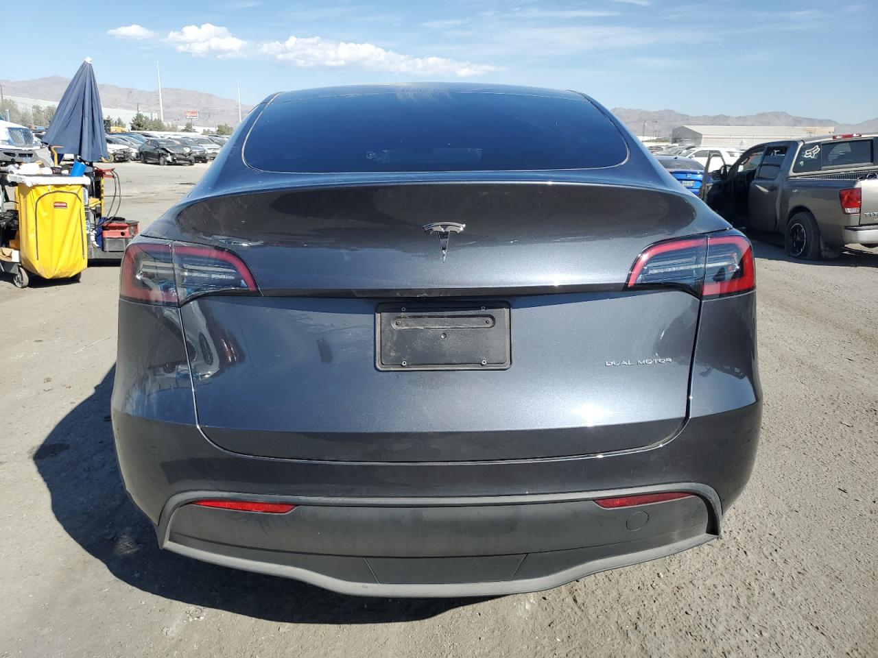 2023 TESLA MODEL Y  VIN:7SAYGDEE9PF609323