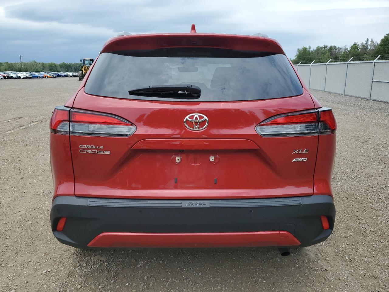 2022 TOYOTA COROLLA CROSS XLE VIN:7MUDAABGXNV004310