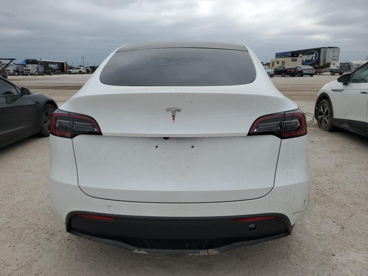 2023 TESLA MODEL Y  VIN:7SAYGDEE4PF797023