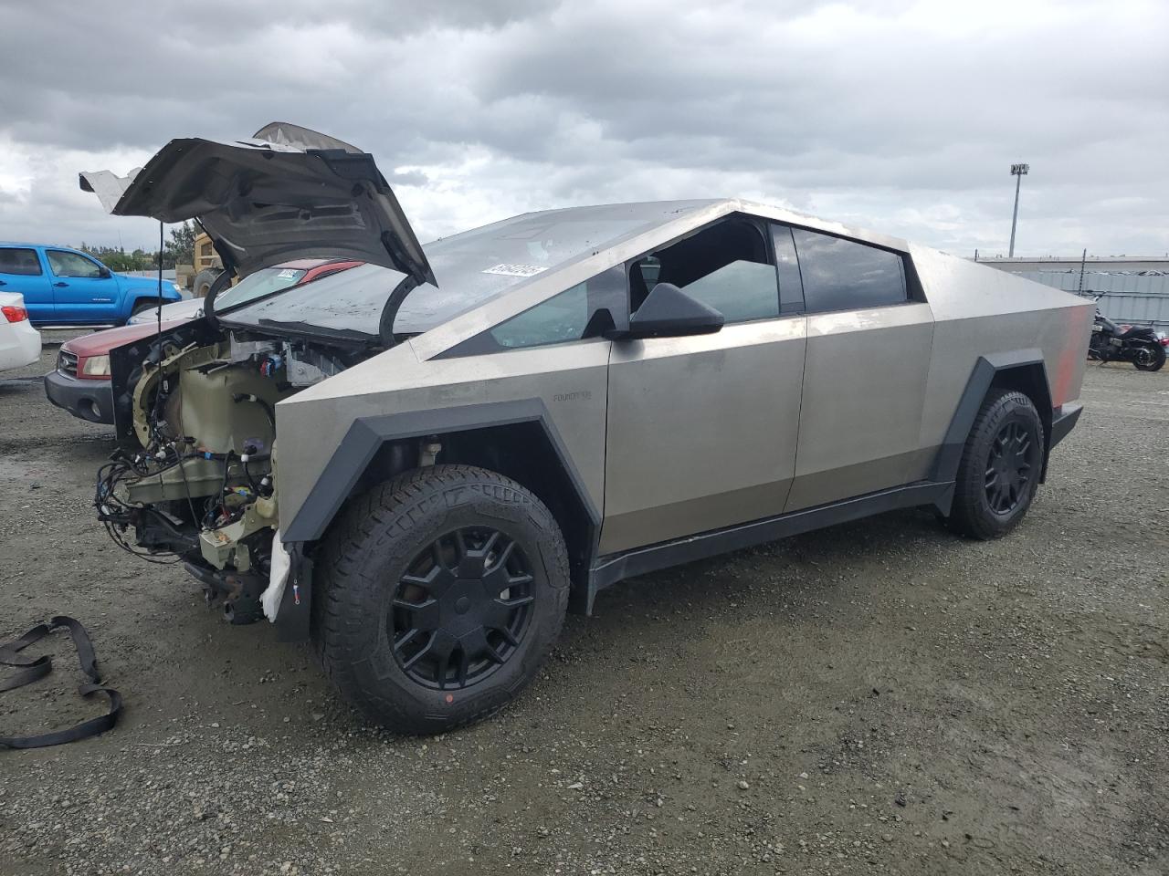 2024 TESLA CYBERTRUCK VIN:7G2CEHEDXRA010522