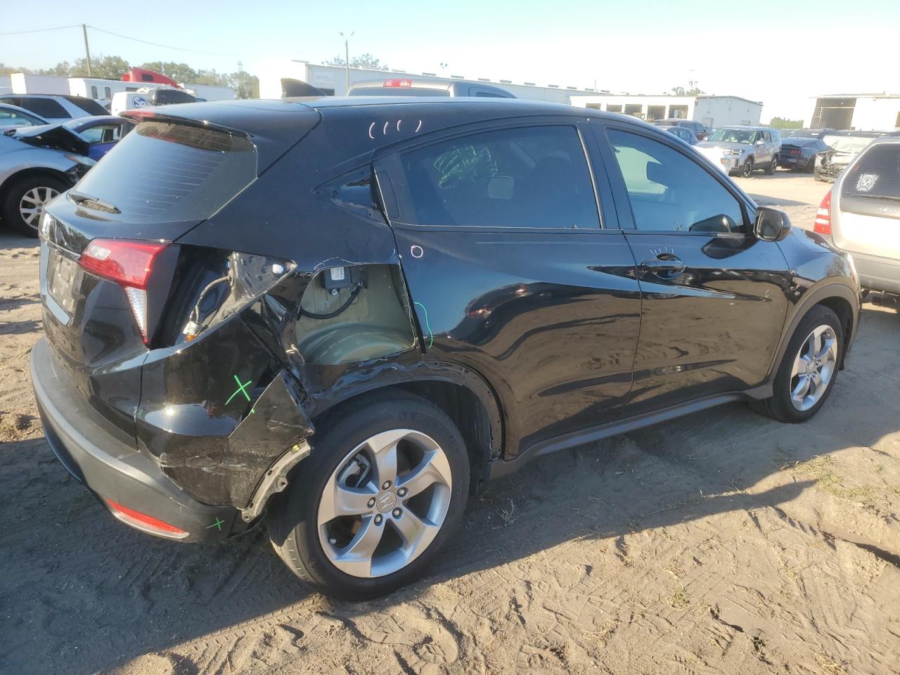 2022 HONDA HR-V LX VIN:3CZRU5H39NM708138