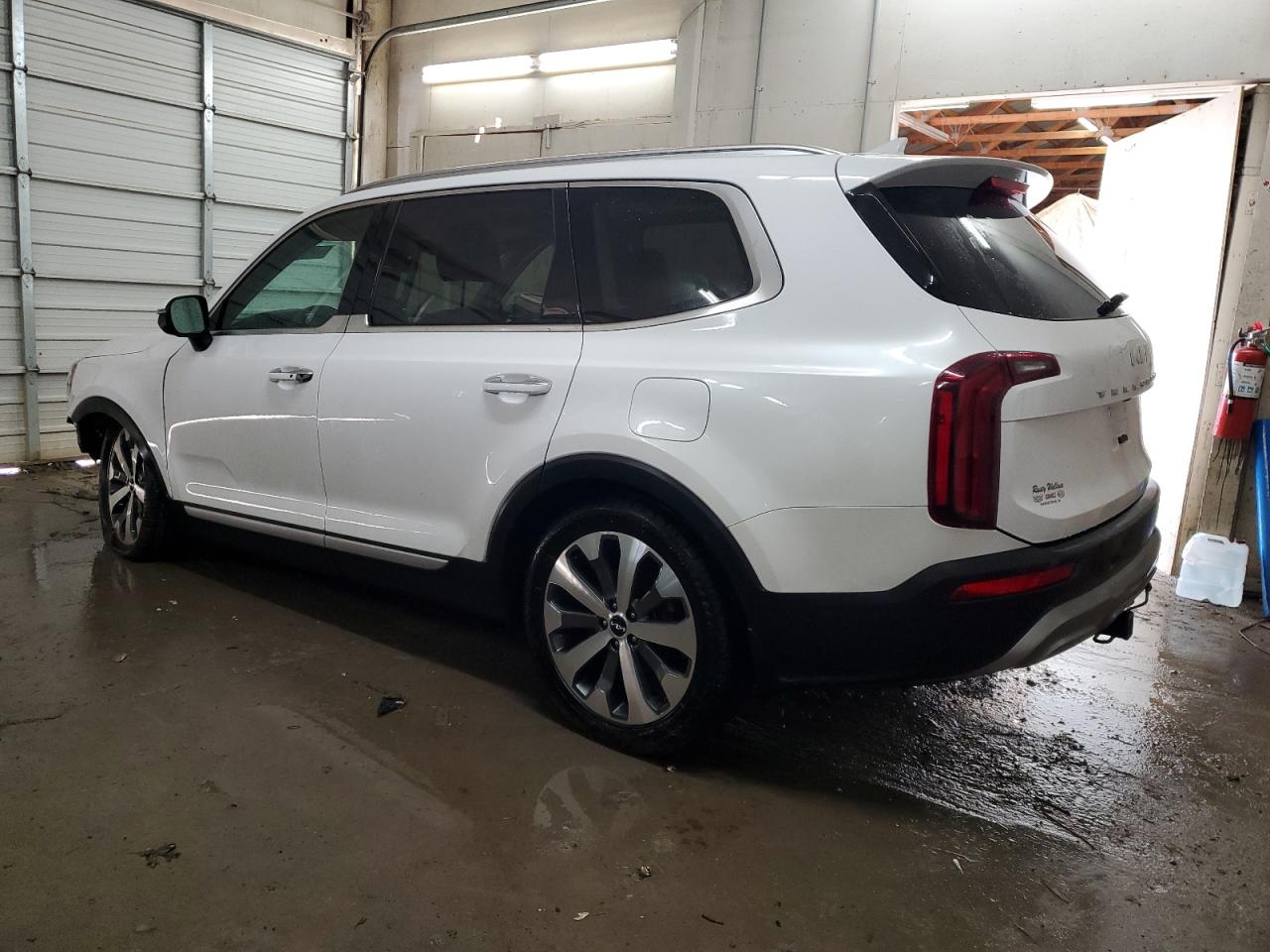 2022 KIA TELLURIDE S VIN:5XYP64HC3NG221662