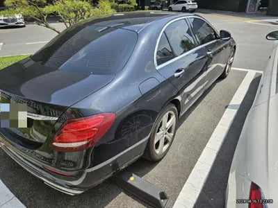 2017 Mercedes-Benz E 200 VIN: