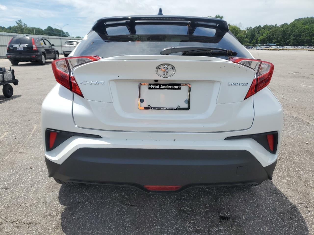 2022 TOYOTA C-HR XLE VIN:NMTKHMBX5NR145668