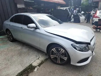 2020 Mercedes-Benz E 300 VIN: