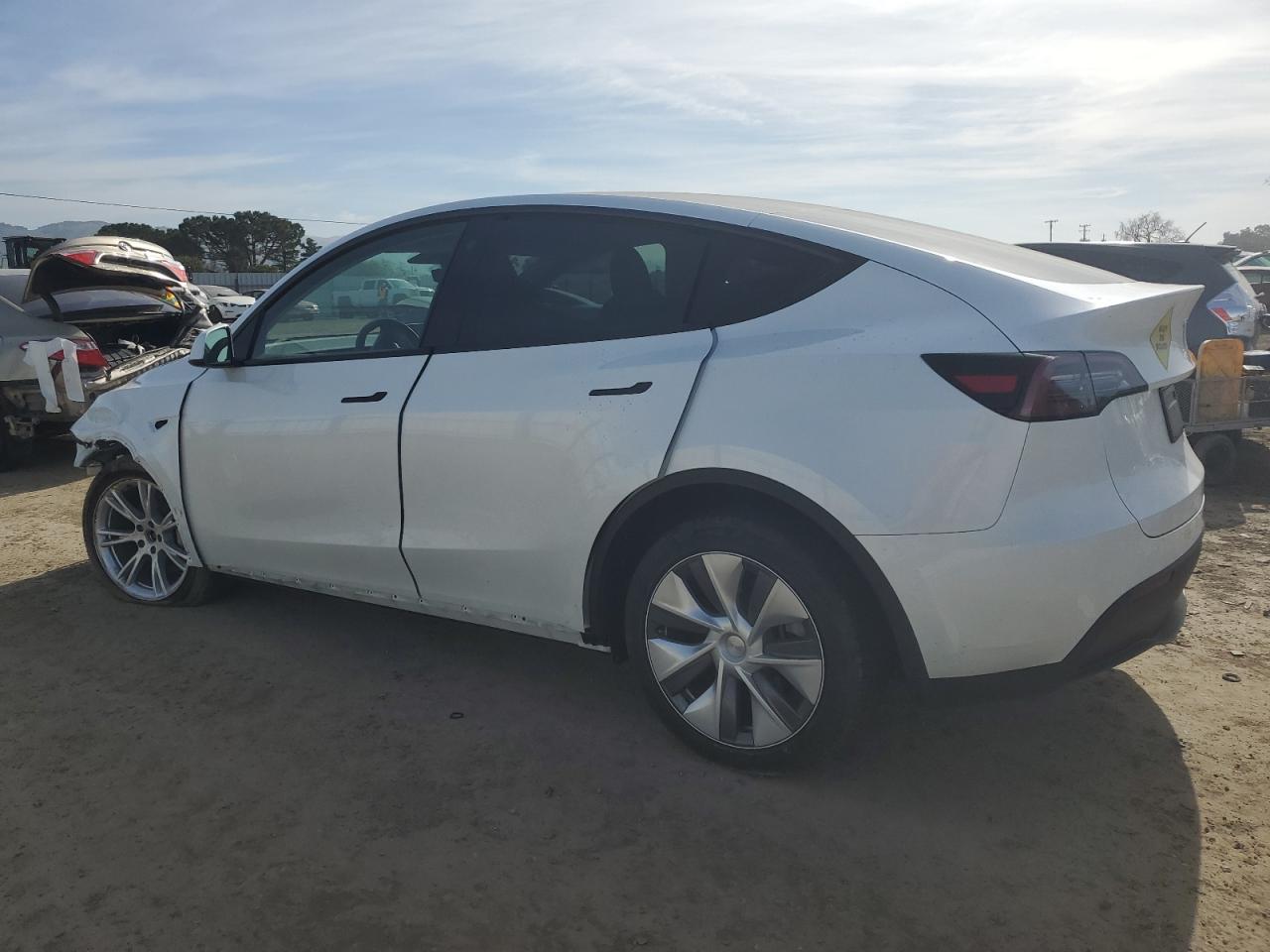 2023 TESLA MODEL Y  VIN:7SAYGDEE9PA119249