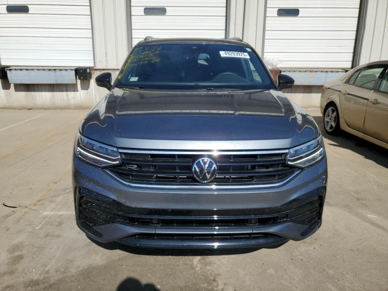 2023 VOLKSWAGEN TIGUAN SE R-LINE BLACK VIN:3VVCB7AX7PM139188