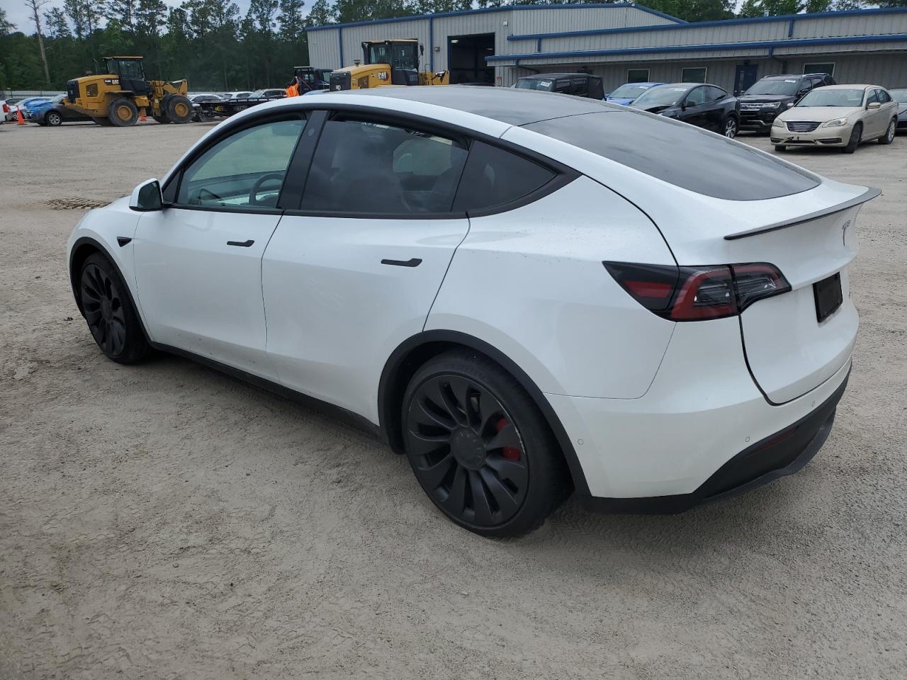 2022 TESLA MODEL Y  VIN:7SAYGDEF5NF390124