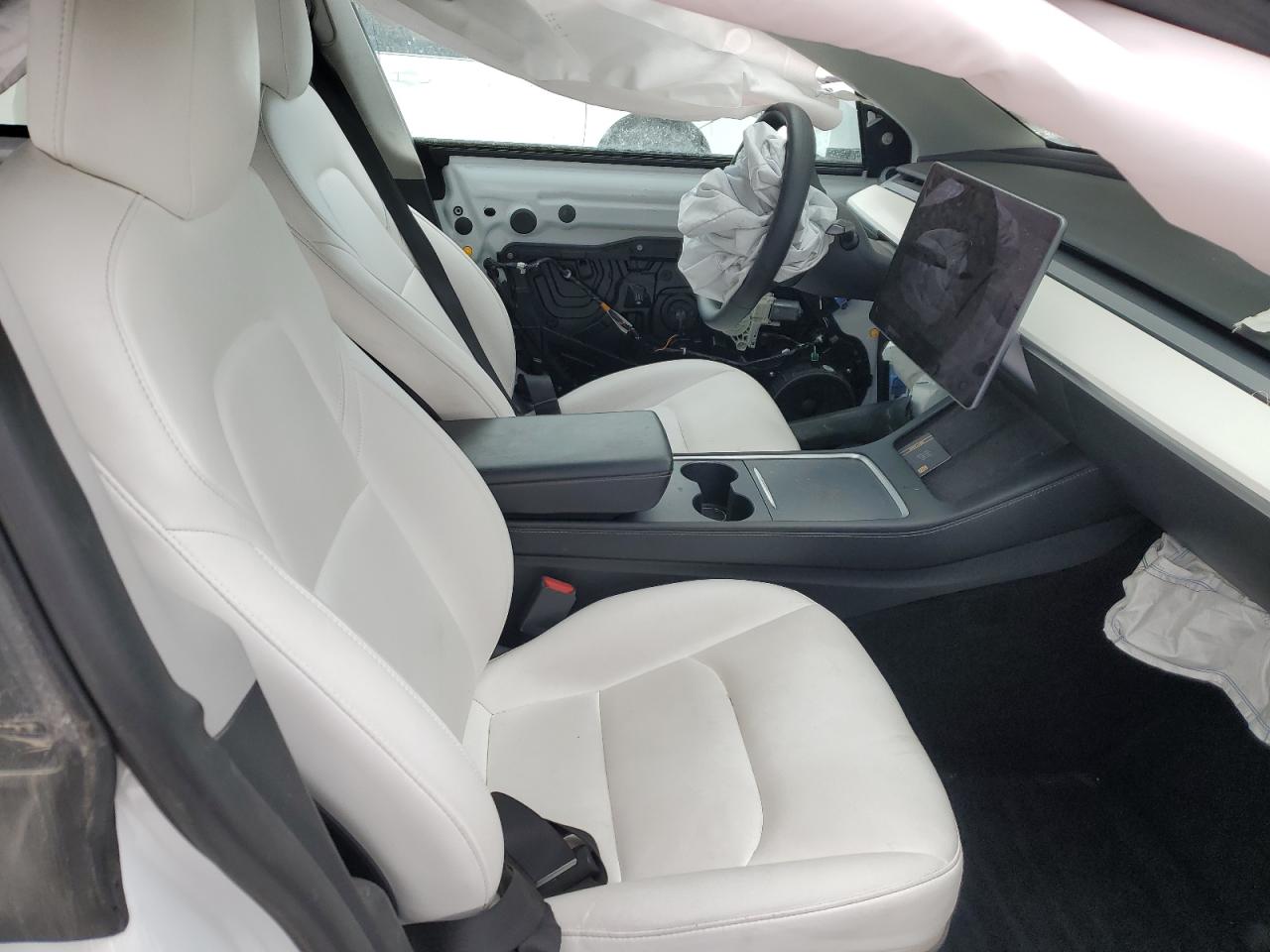 2022 TESLA MODEL Y  VIN:7SAYGDEE9NF447187