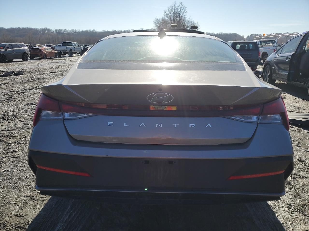 2024 HYUNDAI ELANTRA SEL VIN:KMHLM4DG5RU672377