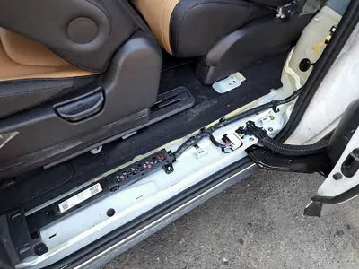 2021 Kia Carnival KNANB81BBMS042003 VIN:KNANB81BBMS042003