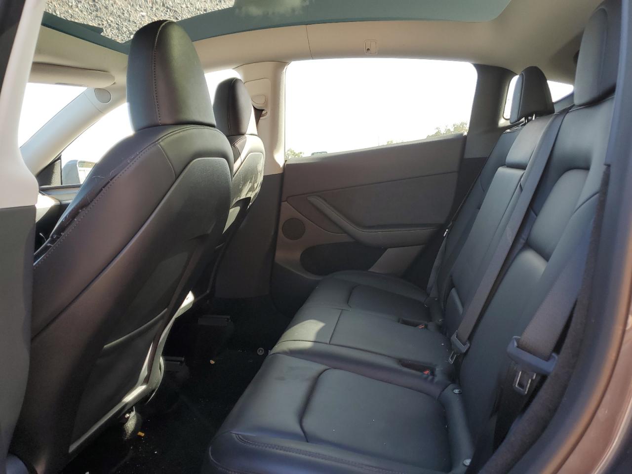 2023 TESLA MODEL Y  VIN:7SAYGDEE0PA056932