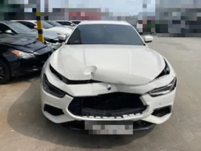 2016 Maserati Ghibli VIN: