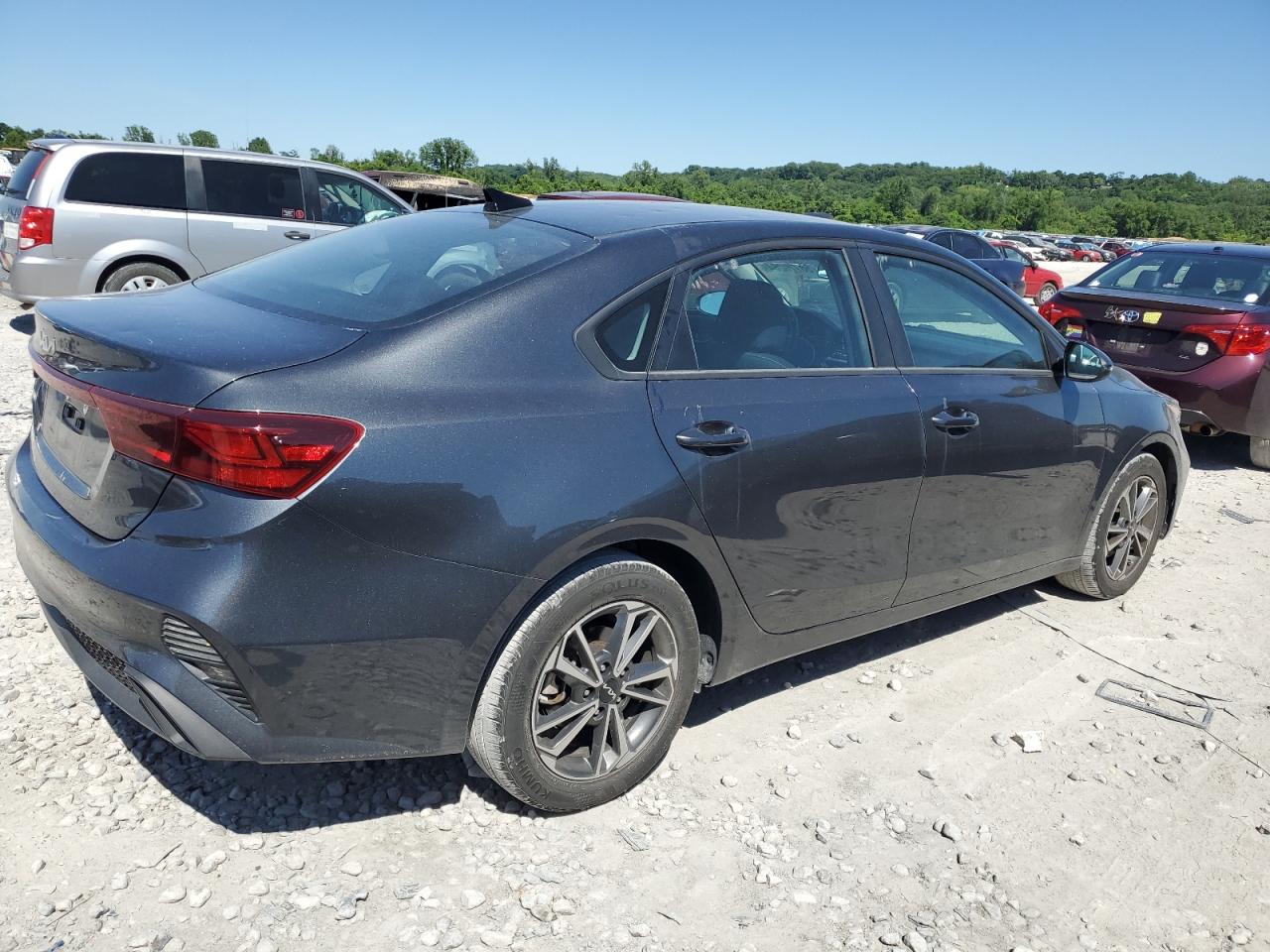 2022 KIA FORTE FE VIN:3KPF24AD6NE445337
