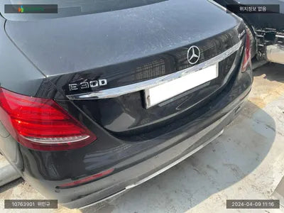 2020 Mercedes-Benz E 300 WDDZF4KB7LA731072 VIN:WDDZF4KB7LA731072
