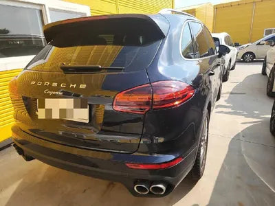 2016 Porsche Cayenne VIN: