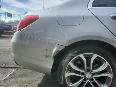 2017 Mercedes-Benz C 200 450KMWDDWF4CB5HF4 VIN:450KMWDDWF4CB5HF4