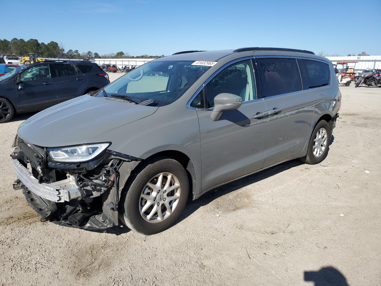 2022 CHRYSLER PACIFICA TOURING L VIN:5UXTS3C52KLR73137