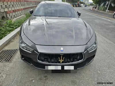 2015 maserati gibli VIN: