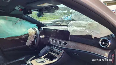 2021 Mercedes-Benz E 300 VIN: