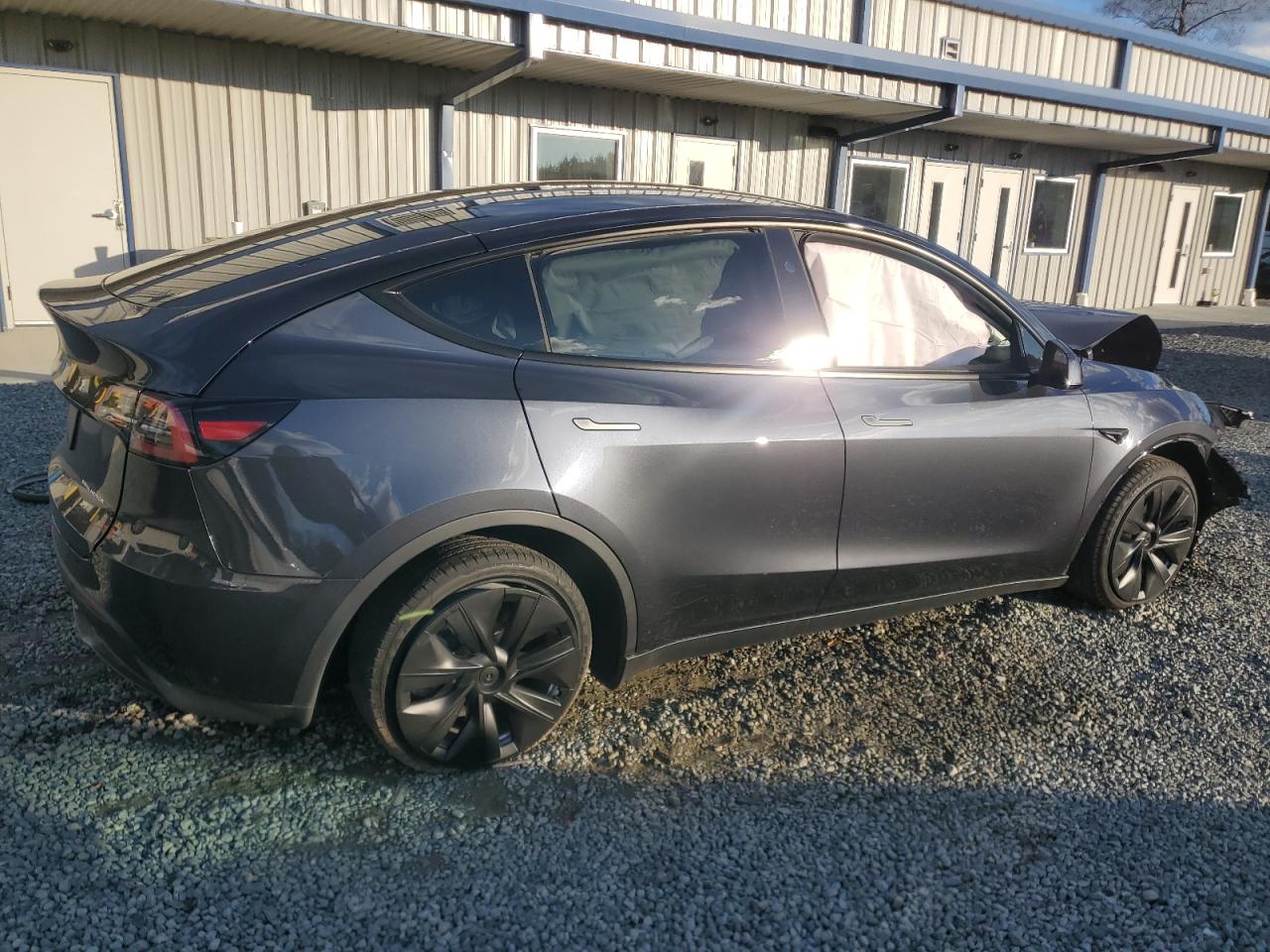 2024 TESLA MODEL Y  VIN:7SAYGDEE0RA275991