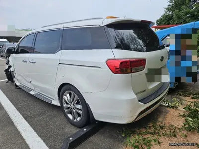 2015 Kia Carnival VIN: