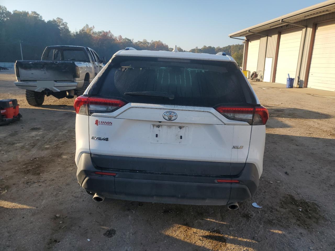 2022 TOYOTA RAV4 XLE VIN:2T3W1RFV7NW204960