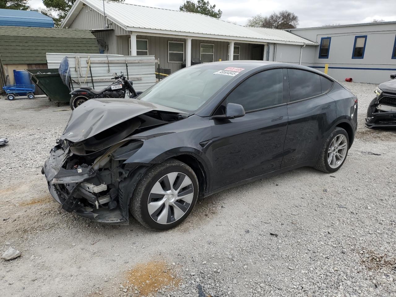 2024 TESLA MODEL Y  VIN:7SAYGDEE4RF984796