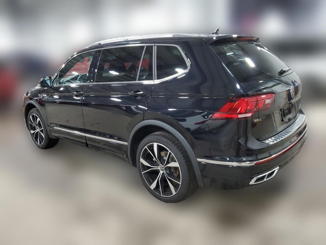 2023 VOLKSWAGEN TIGUAN SEL R-LINE BLACK VIN:3VV4B7AXXPM129131