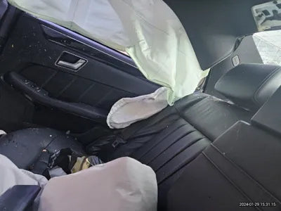 2015 Mercedes-Benz E 220 VIN: