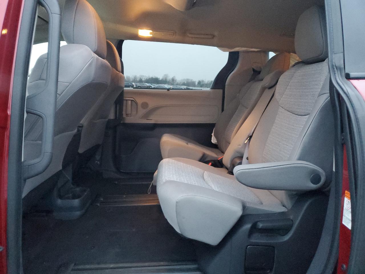 2022 TOYOTA SIENNA LE VIN:5TDKRKEC3NS089922