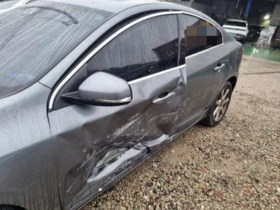 2018 Volvo S60 YV1FS79B0J2466713 VIN:YV1FS79B0J2466713