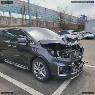 2018 Kia Carnival KNAME81ABKS455526 VIN:KNAME81ABKS455526