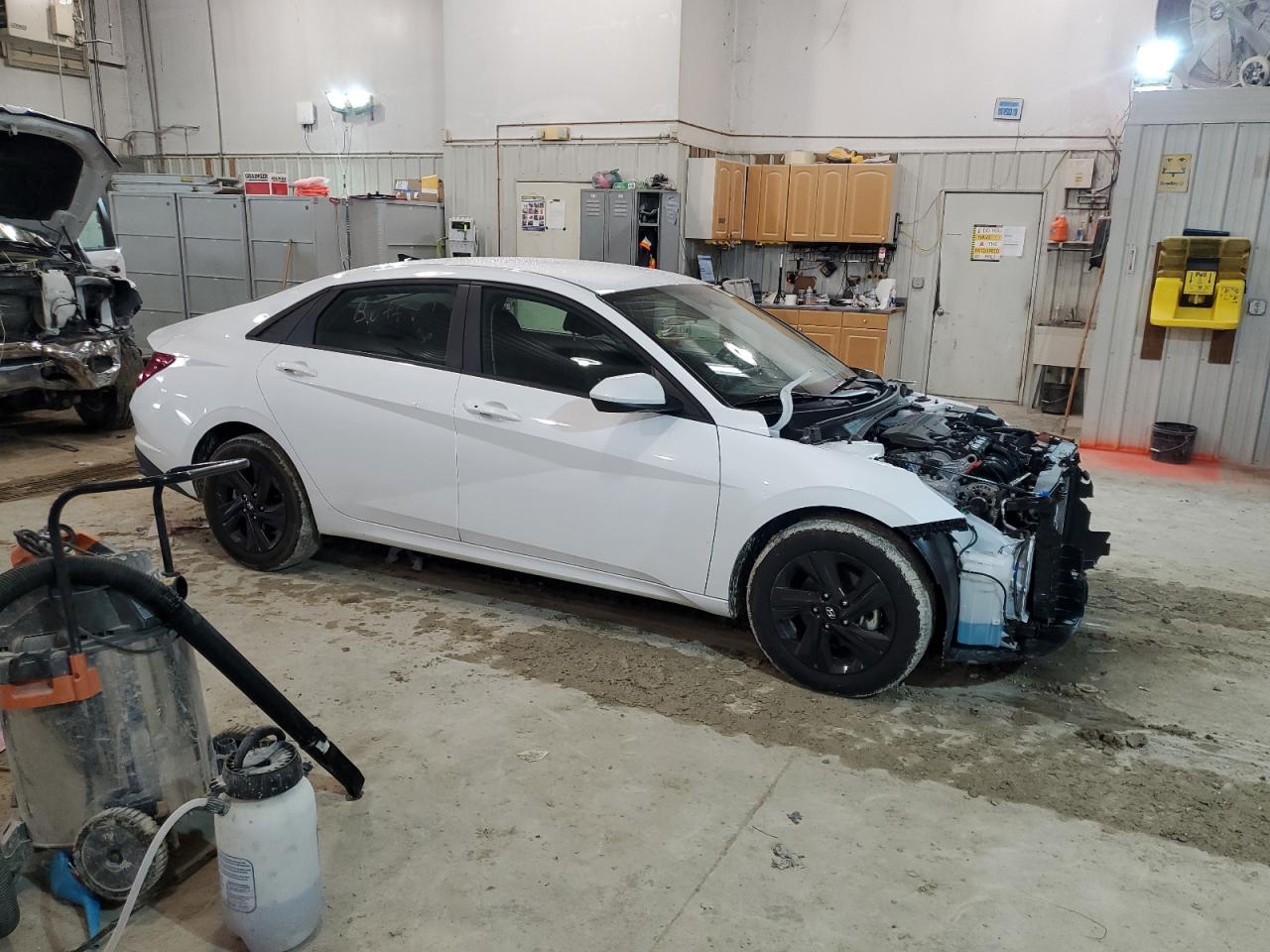 2023 HYUNDAI ELANTRA SEL VIN:5NPLM4AG3PH088186