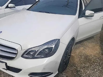 2015 Mercedes-Benz E 250 WDDHF9HB4GB273085 VIN:WDDHF9HB4GB273085