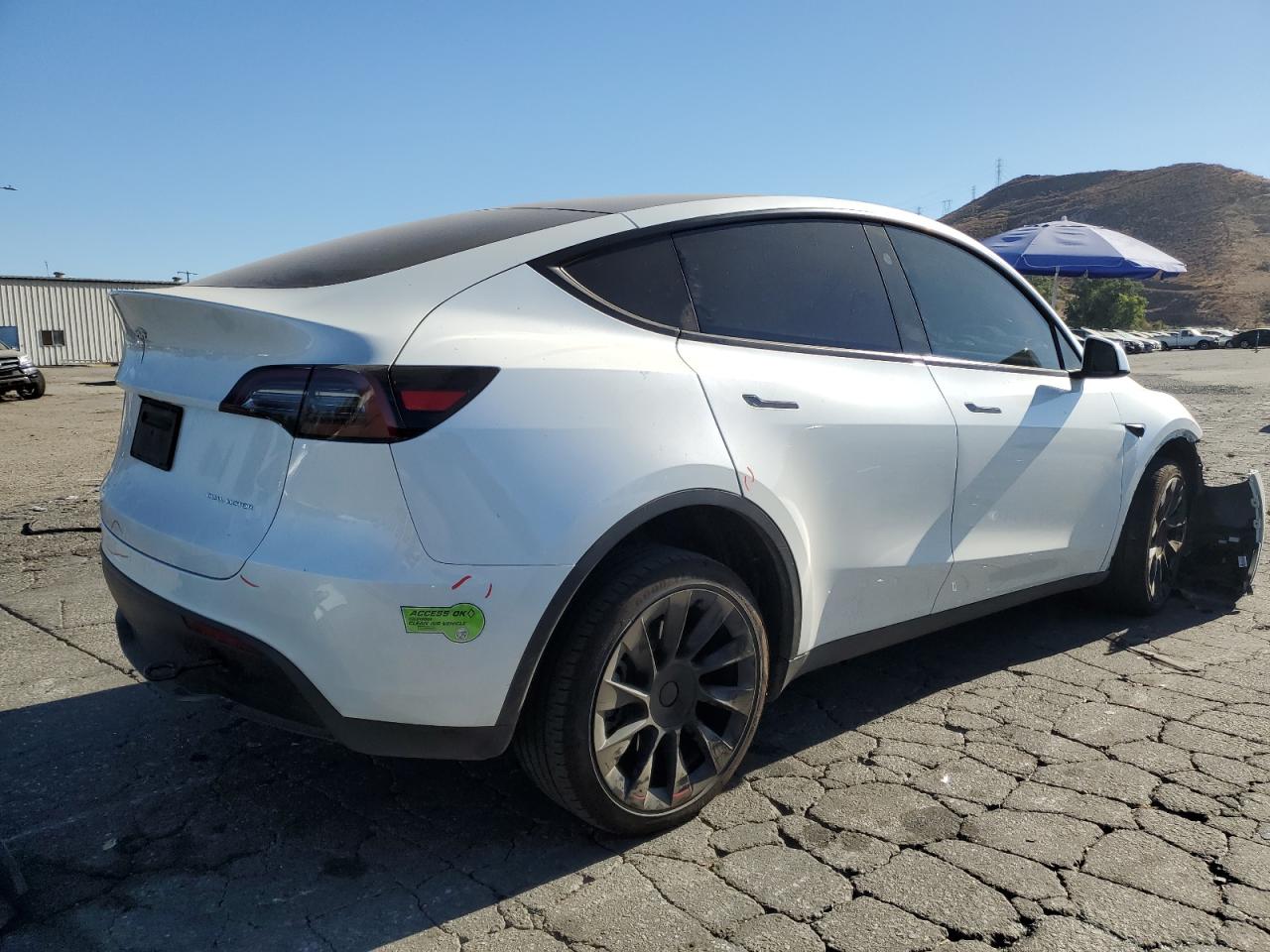 2023 TESLA MODEL Y  VIN:7SAYGDEE2PF790118