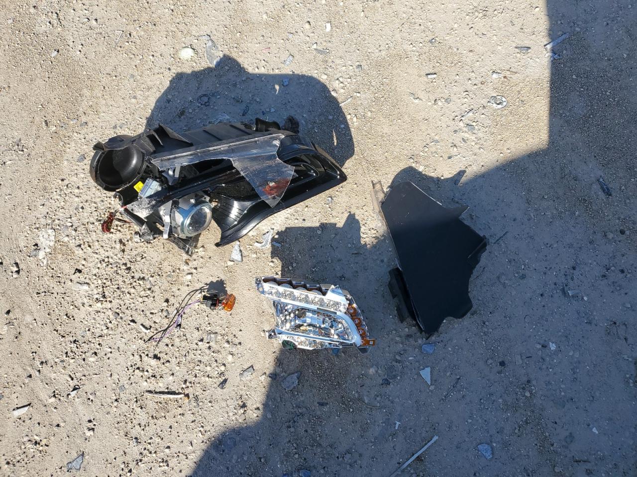 2023 CHRYSLER 300C  VIN:2C3CCAPJ0PH502087