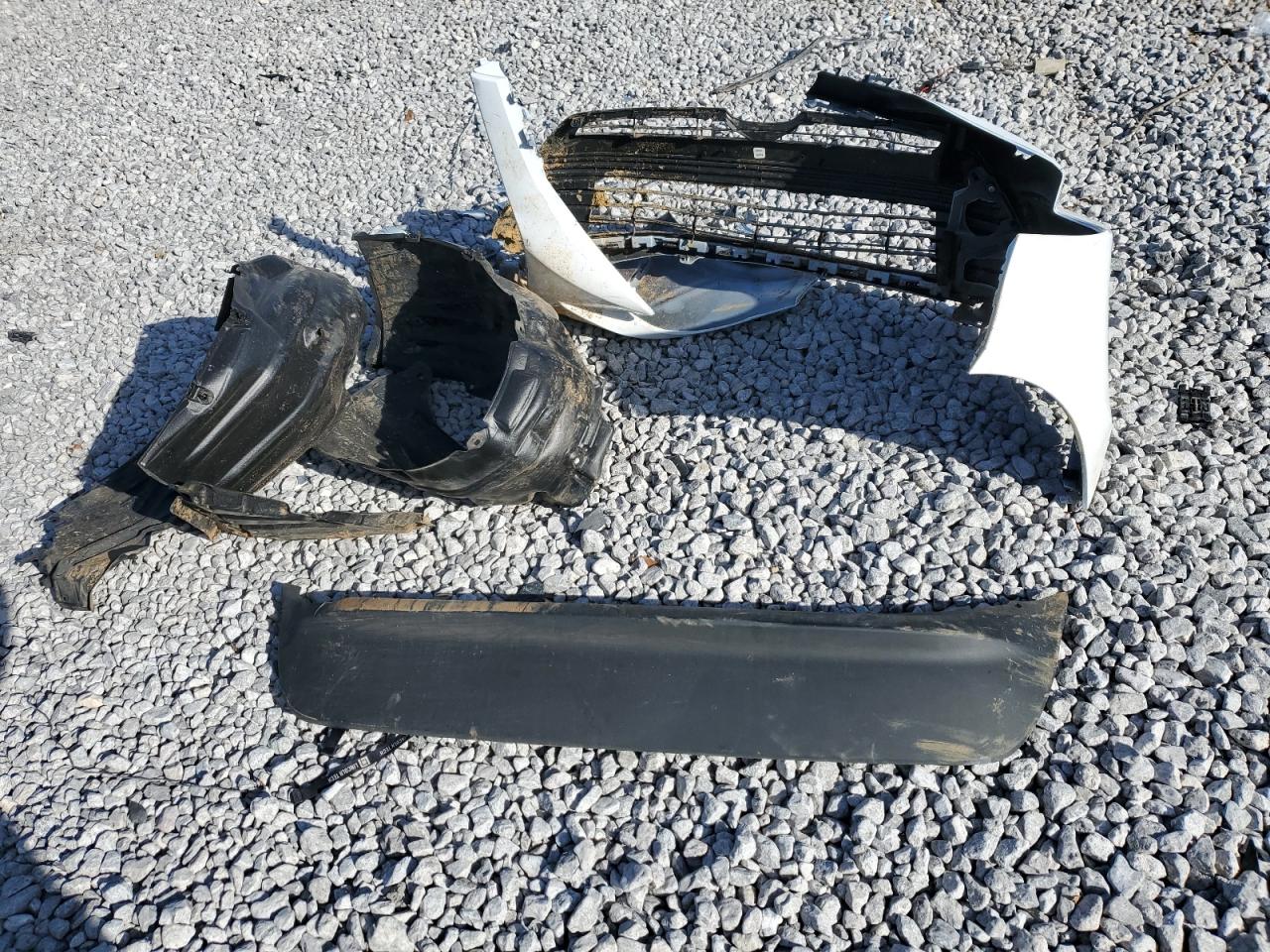 2024 TOYOTA COROLLA LE VIN:2C3CDZBT8KH660495