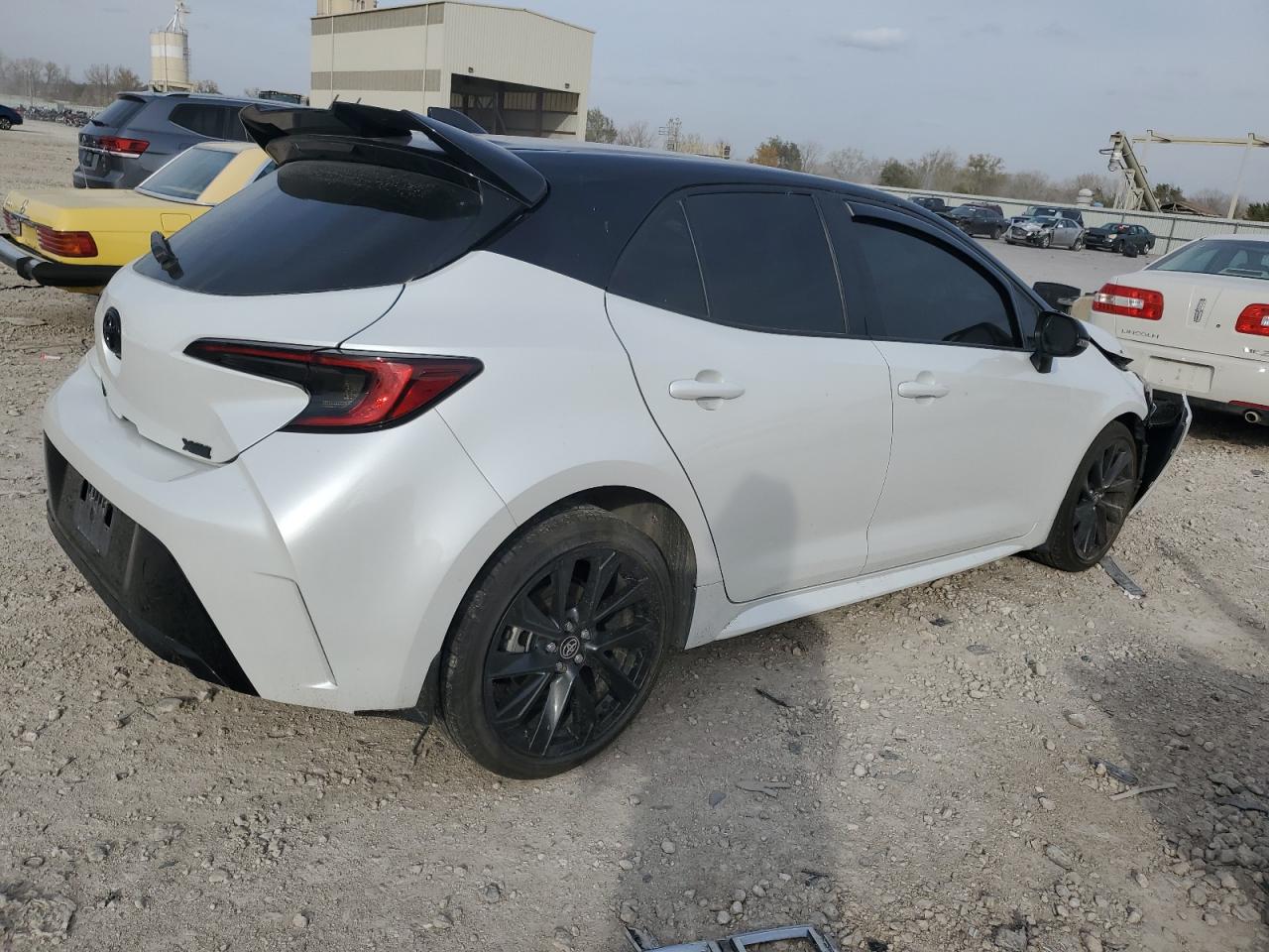 2024 TOYOTA COROLLA XSE VIN:JTNC4MBE2R3216375